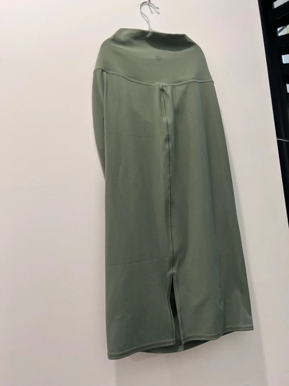 NWT❤️ 8 lululemon Nulu Slim-Fit High-Rise Skirt in Grey Eucalyptus